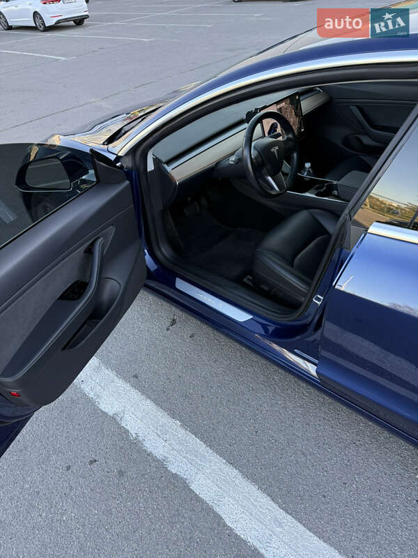 Седан Tesla Model 3 2019 в Запорожье