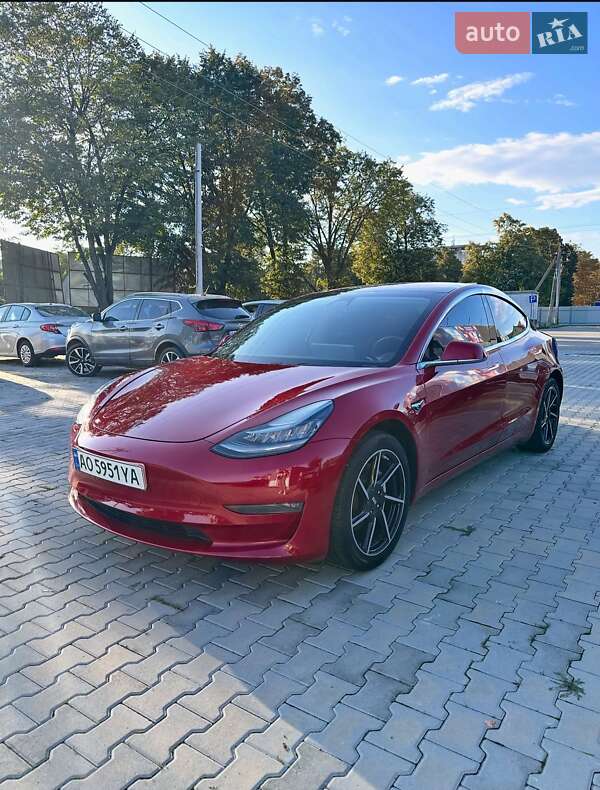 Tesla Model 3 2018