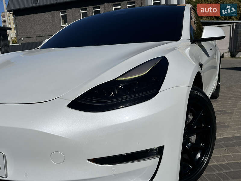 Седан Tesla Model 3 2021 в Белой Церкви