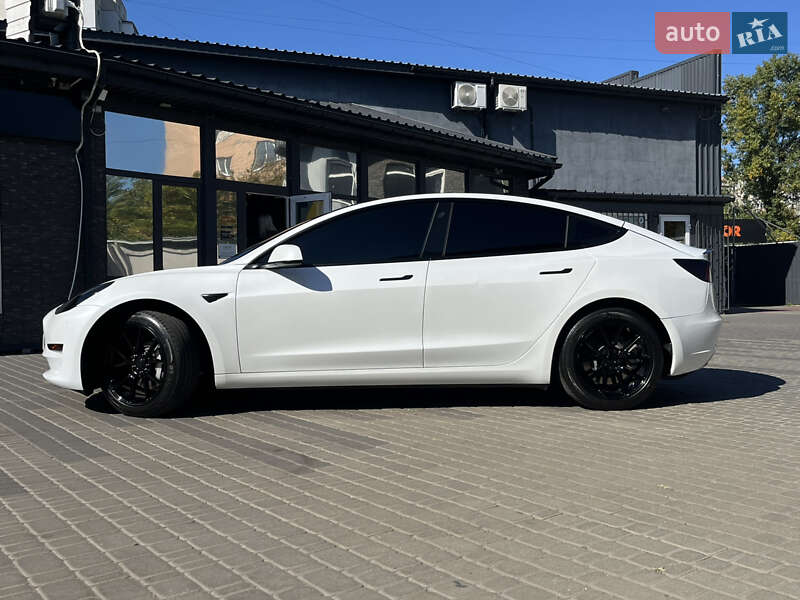Седан Tesla Model 3 2021 в Белой Церкви