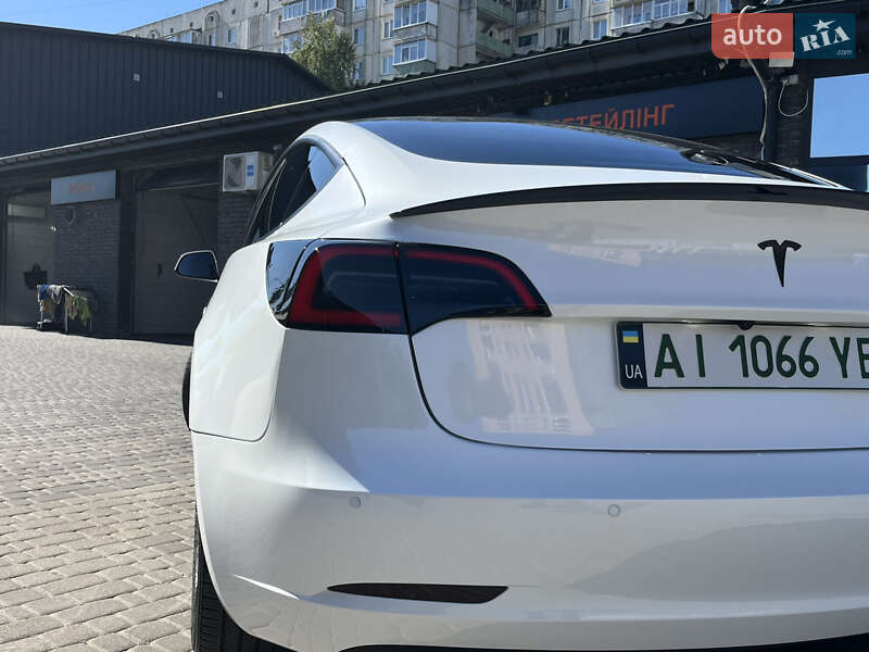 Седан Tesla Model 3 2021 в Белой Церкви