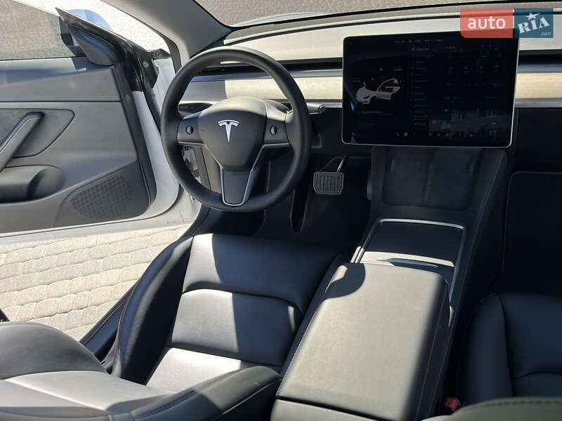 Седан Tesla Model 3 2021 в Белой Церкви