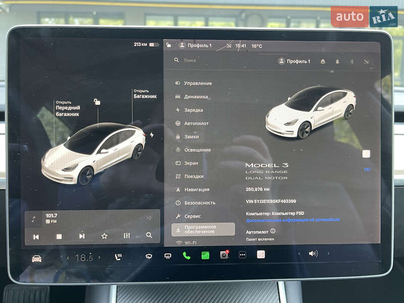 Седан Tesla Model 3 2019 в Новояворовске