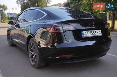 Седан Tesla Model 3 2018 в 