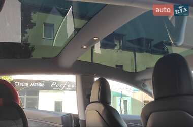 Седан Tesla Model 3 2018 в 
