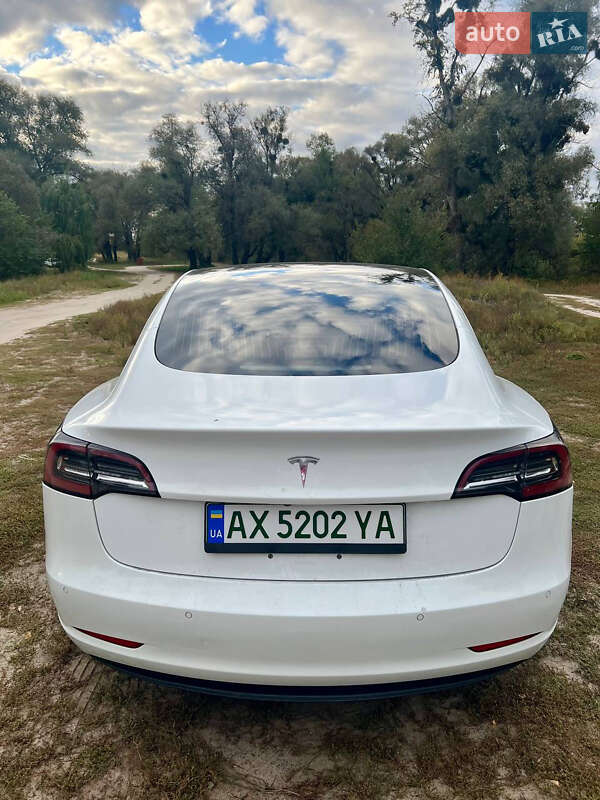 Седан Tesla Model 3 2018 в Харькове