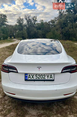Седан Tesla Model 3 2018 в 