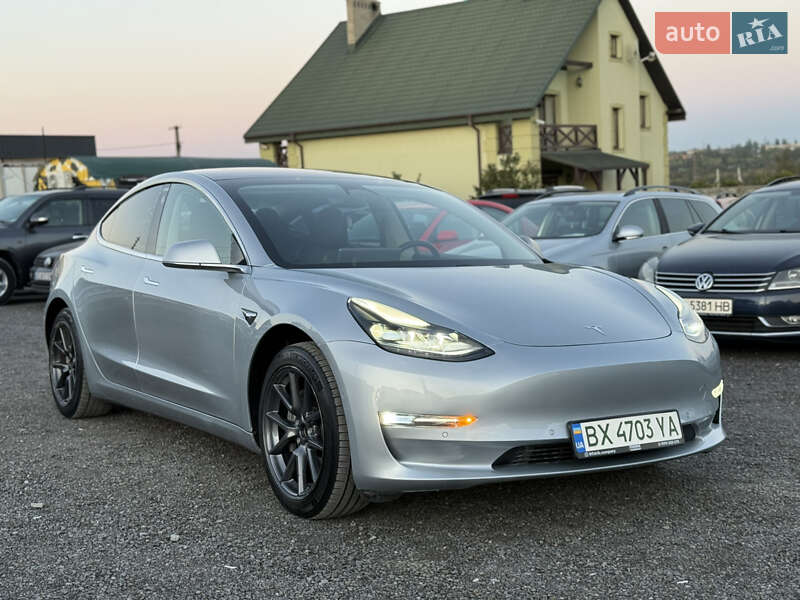 Седан Tesla Model 3 2018 в Кам'янець-Подільському