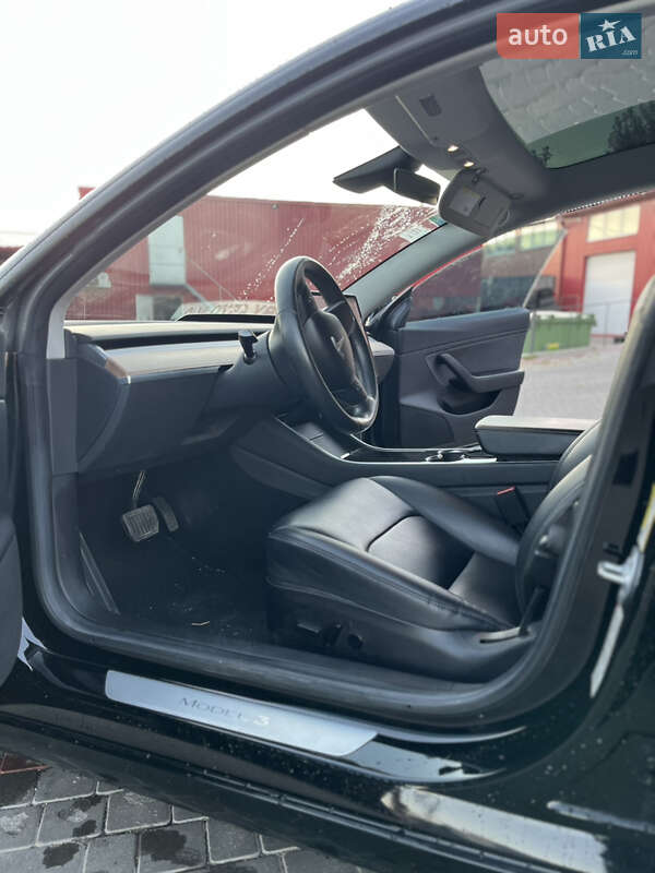 Седан Tesla Model 3 2018 в Хмельницком