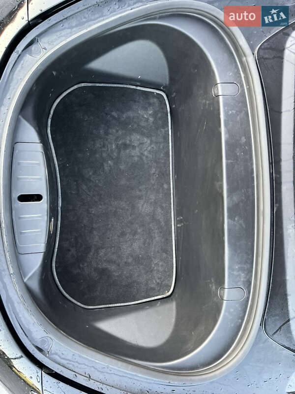 Седан Tesla Model 3 2018 в Хмельницком