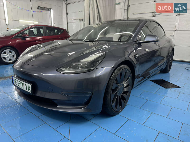 Седан Tesla Model 3 2021 в Днепре