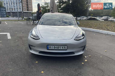 Седан Tesla Model 3 2018 в Броварах