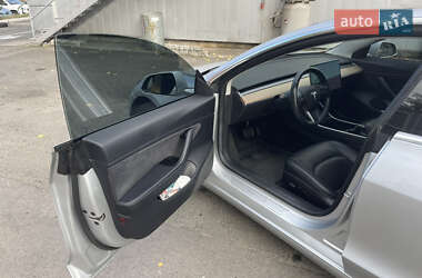 Седан Tesla Model 3 2018 в Броварах