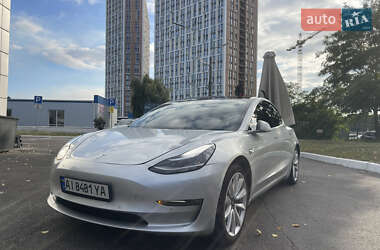 Седан Tesla Model 3 2018 в Броварах