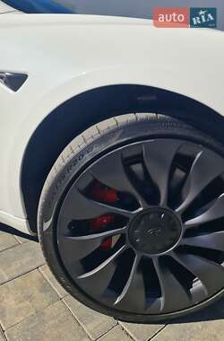 Седан Tesla Model 3 2023 в Луцке