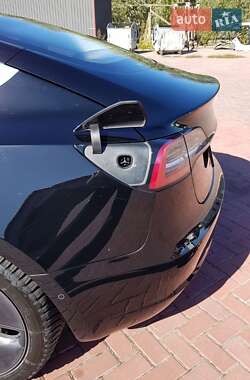 Седан Tesla Model 3 2018 в 