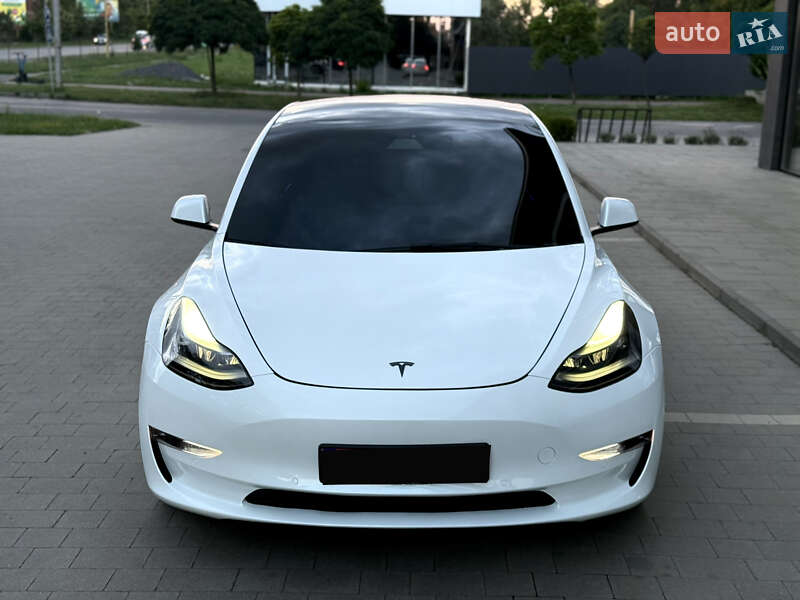 Седан Tesla Model 3 2021 в Ужгороді фото 4 Седан Tesla Model 3 2021 в Ужгороді