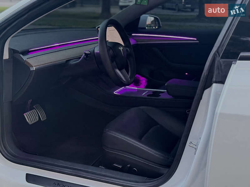 Седан Tesla Model 3 2021 в Ужгороді фото 13 Седан Tesla Model 3 2021 в Ужгороді