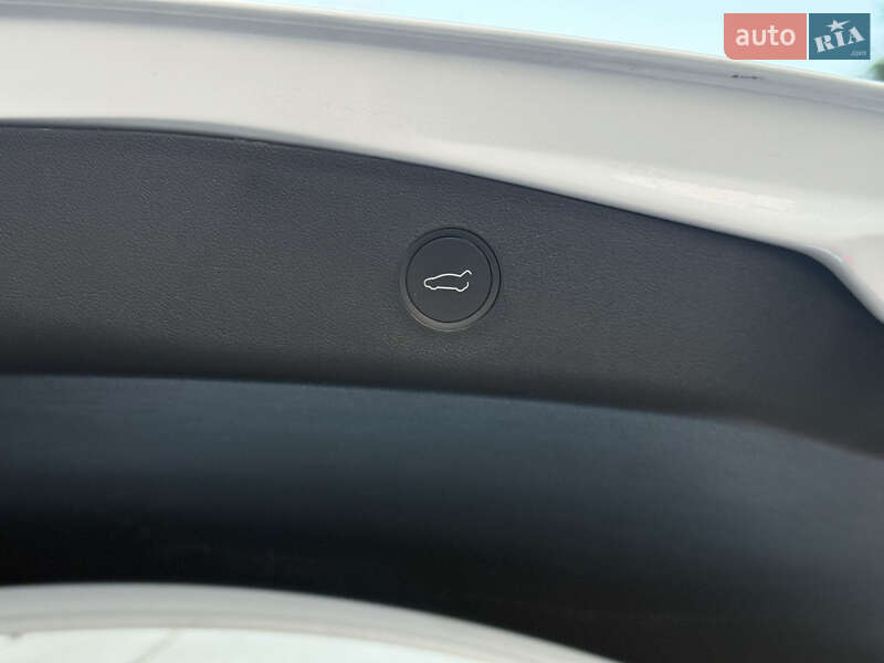 Седан Tesla Model 3 2021 в Ужгороді фото 18 Седан Tesla Model 3 2021 в Ужгороді