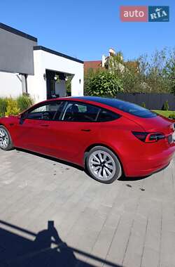 Седан Tesla Model 3 2022 в Стрые