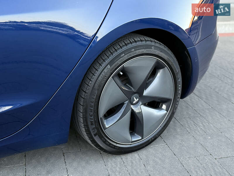 Седан Tesla Model 3 2018 в Дрогобыче фото 17 Седан Tesla Model 3 2018 в Дрогобыче