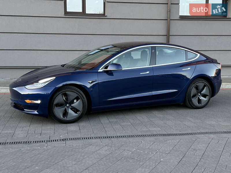 Седан Tesla Model 3 2018 в Дрогобыче фото 19 Седан Tesla Model 3 2018 в Дрогобыче