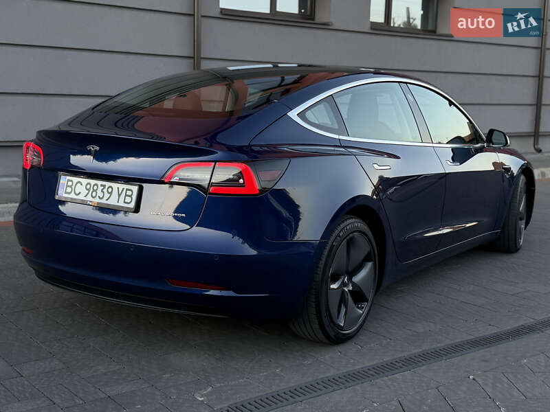 Седан Tesla Model 3 2018 в Дрогобыче фото 24 Седан Tesla Model 3 2018 в Дрогобыче