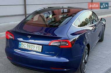 Седан Tesla Model 3 2018 в 