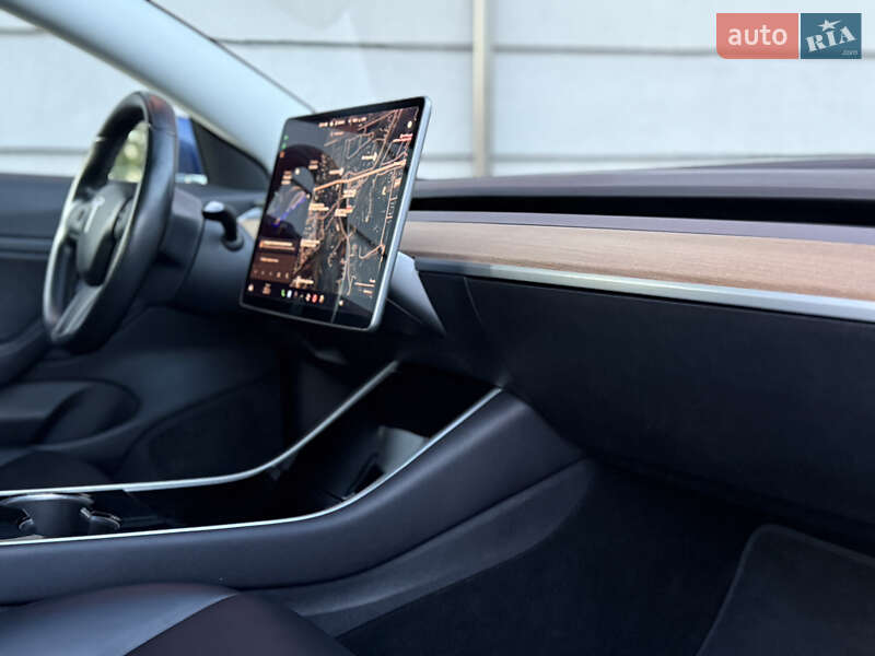 Седан Tesla Model 3 2018 в Дрогобыче фото 55 Седан Tesla Model 3 2018 в Дрогобыче