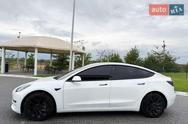 Седан Tesla Model 3 2022 в Одессе