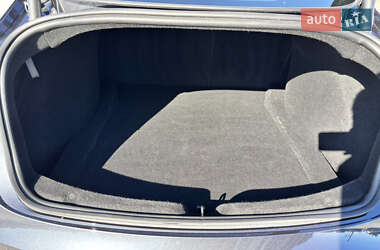 Седан Tesla Model 3 2024 в 