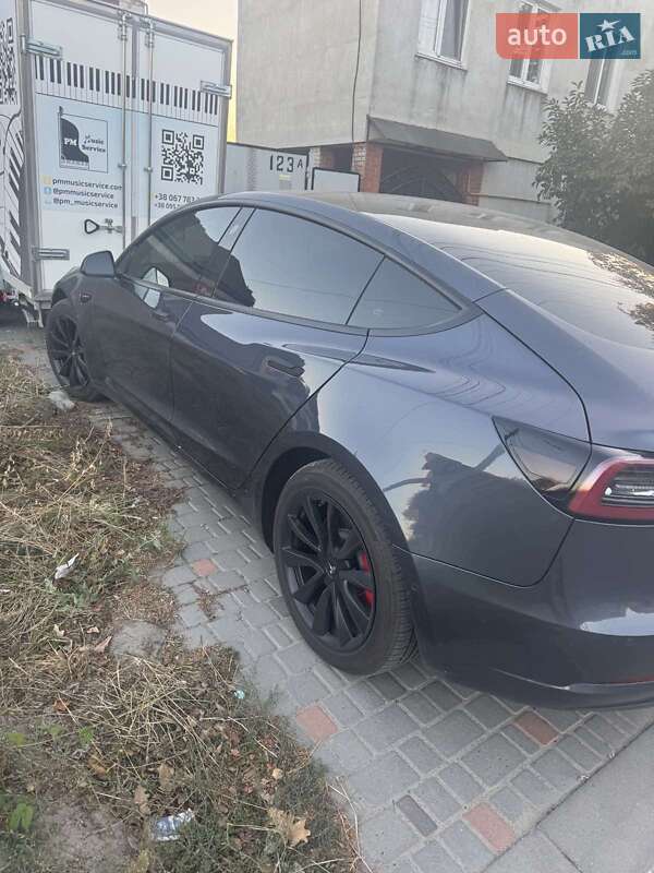 Седан Tesla Model 3 2022 в Одессе