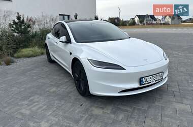 Седан Tesla Model 3 2024 в Луцке