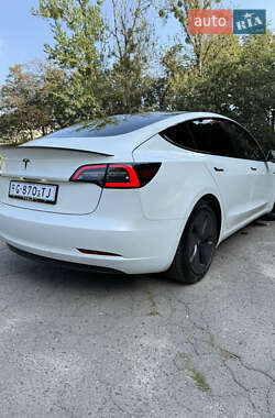 Седан Tesla Model 3 2019 в 