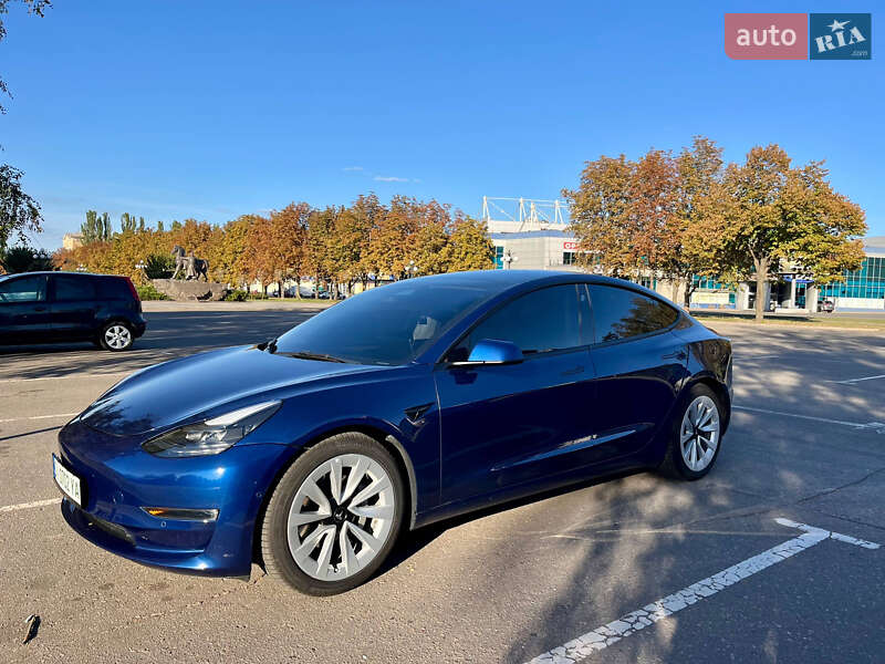 Tesla Model 3 2022