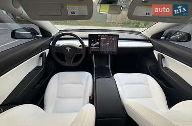 Седан Tesla Model 3 2018 в 