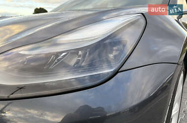 Седан Tesla Model 3 2018 в 