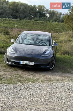 Седан Tesla Model 3 2018 в 