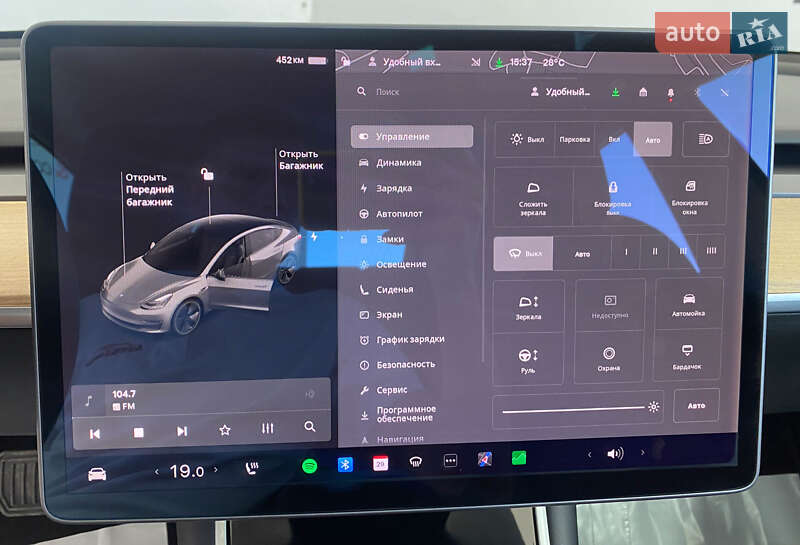 Седан Tesla Model 3 2020 в Львові