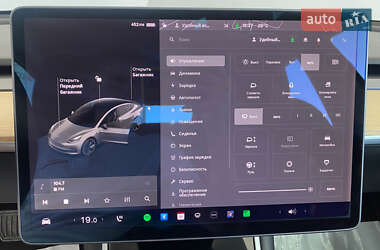Седан Tesla Model 3 2020 в 