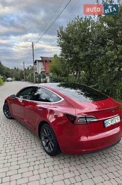 Седан Tesla Model 3 2018 в 