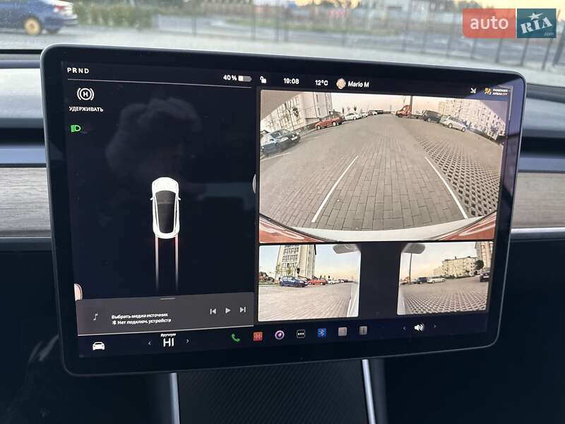 Седан Tesla Model 3 2020 в Луцьку