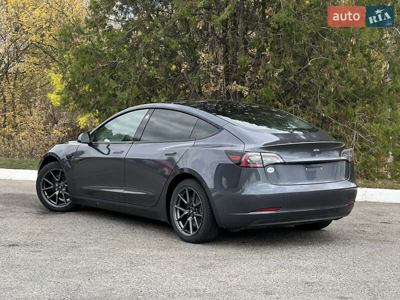Седан Tesla Model 3 2021 в Харькове