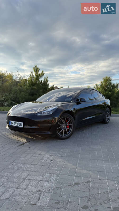 Седан Tesla Model 3 2018 в Хмельницькому