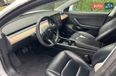 Седан Tesla Model 3 2019 в 
