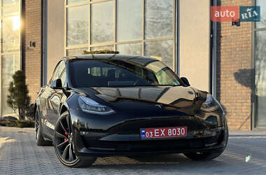 Седан Tesla Model 3 2019 в 