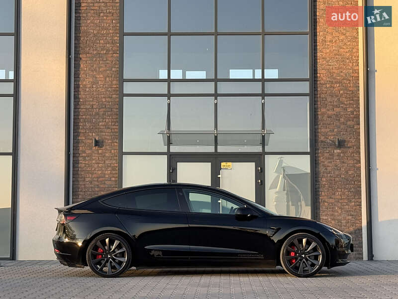 Седан Tesla Model 3 2019 в Тернополі фото 24 Седан Tesla Model 3 2019 в Тернополі