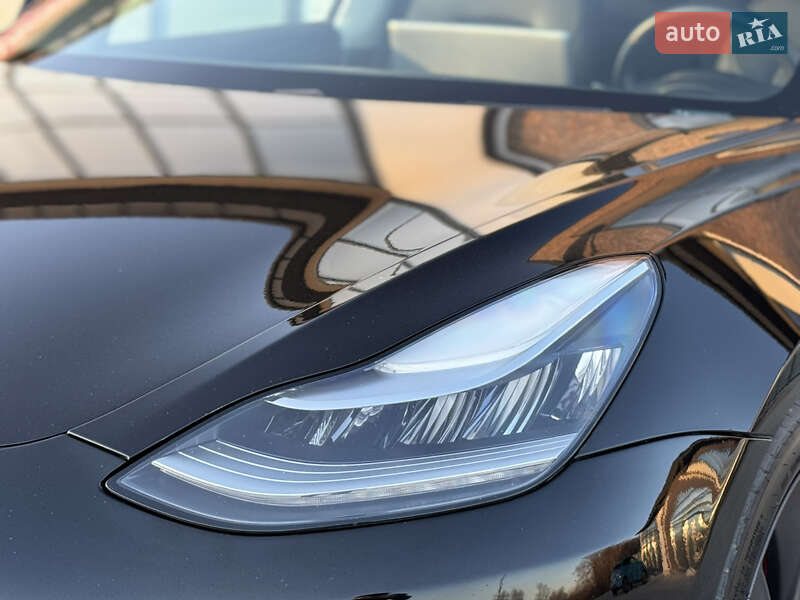 Седан Tesla Model 3 2019 в Тернополі фото 29 Седан Tesla Model 3 2019 в Тернополі