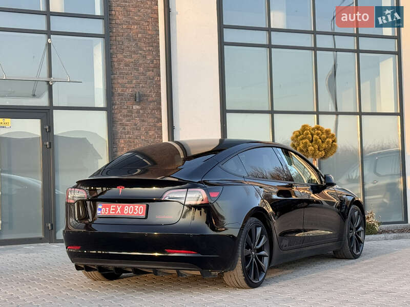 Седан Tesla Model 3 2019 в Тернополі фото 42 Седан Tesla Model 3 2019 в Тернополі