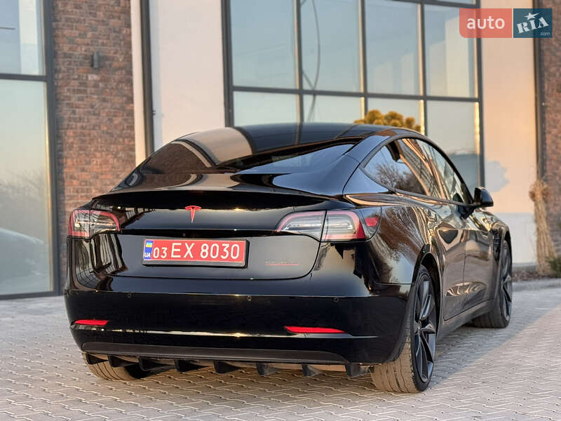 Седан Tesla Model 3 2019 в Тернополі фото 45 Седан Tesla Model 3 2019 в Тернополі